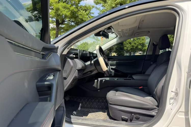 Used Ford Mondeo 2022 Restyled EcoBoost 245 Luxury Version Left Front Seat
