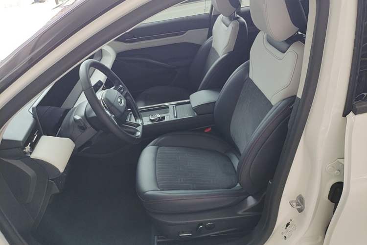 Used Ford Mondeo 2022 Restyled EcoBoost 245 Luxury Version Left Front Seat