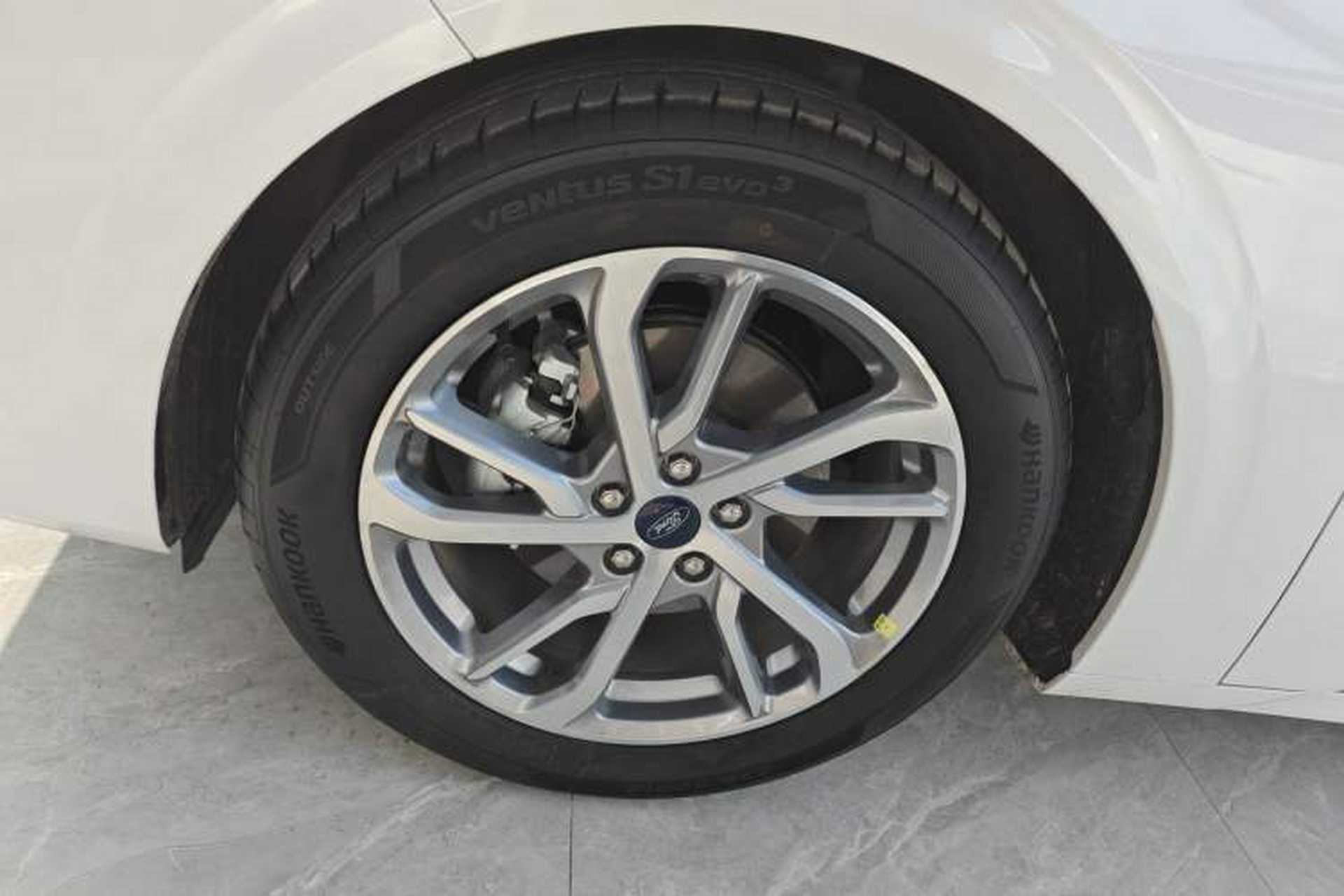 Used Ford Mondeo 2022 Restyled EcoBoost 245 Luxury Version Left Front Wheel Hub