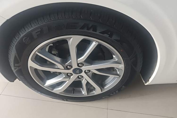 Used Ford Mondeo 2022 Restyled EcoBoost 245 Luxury Version Left Front Wheel Hub