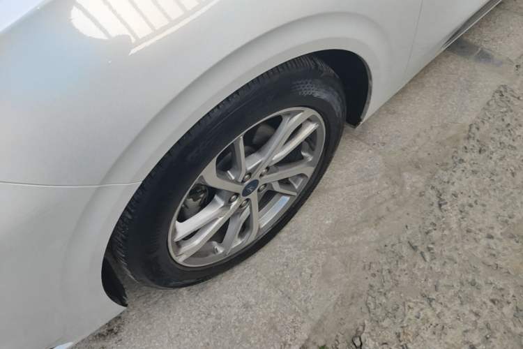 Used Ford Mondeo 2022 EcoBoost 245 Luxury Model Left Front Wheel Hub