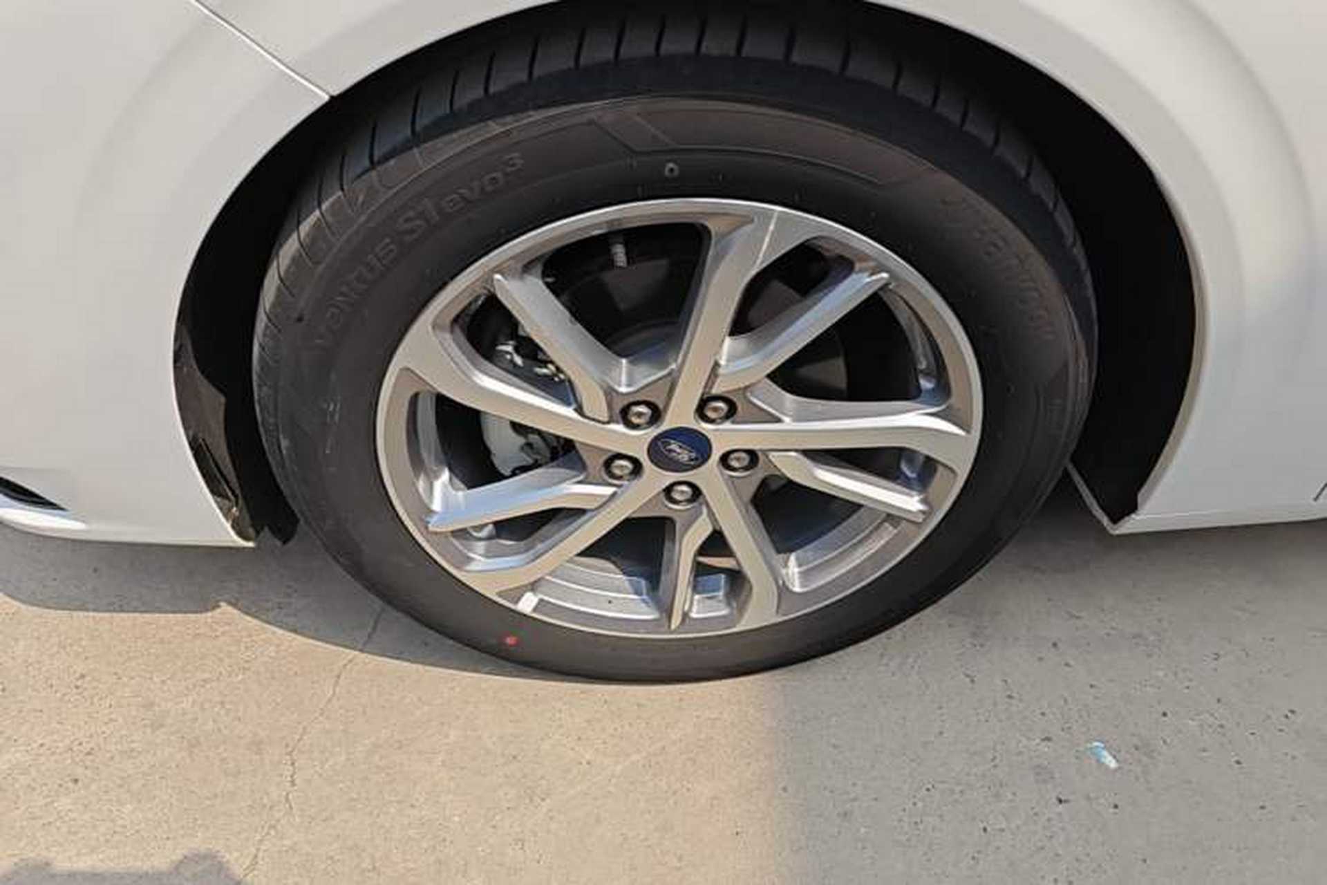 Used Ford Mondeo 2022 Restyled EcoBoost 245 Luxury Version Left Front Wheel Hub