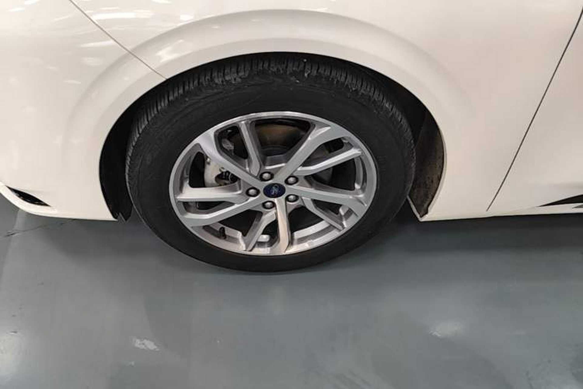 Used Ford Mondeo 2022 Restyled EcoBoost 245 Luxury Version Left Front Wheel Hub