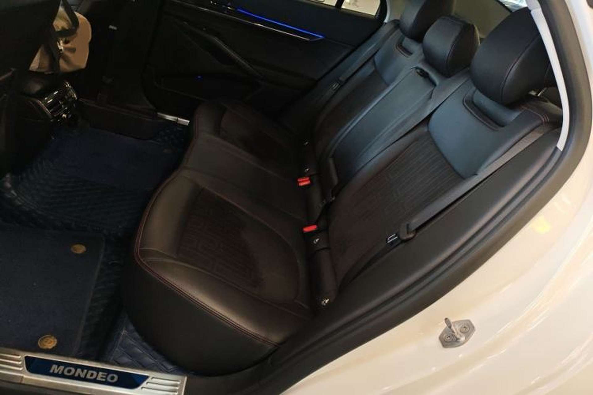 Used Ford Mondeo 2022 EcoBoost 245 Luxury Model Left Rear Seat