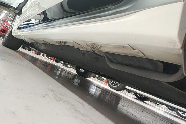 Used Ford Mondeo 2022 Facelifted EcoBoost 245 Ultimate Edition Left Side Sill
