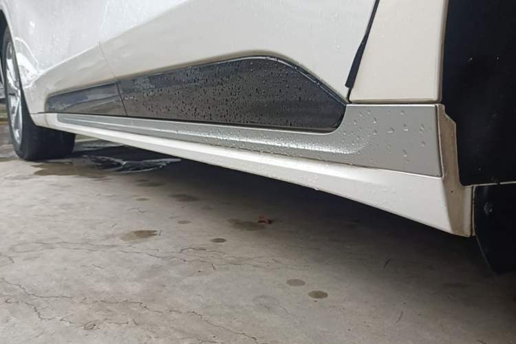 Used Ford Mondeo 2022 Restyled EcoBoost 245 Luxury Version Left Side Sill
