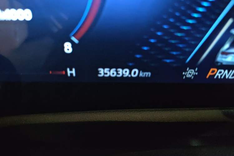 Used Ford Mondeo 2022 EcoBoost 245 Luxury Model Odometer Close Up