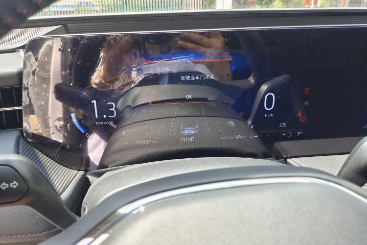 Used Ford Mondeo 2022 Restyled EcoBoost 245 Luxury Version Odometer Close Up