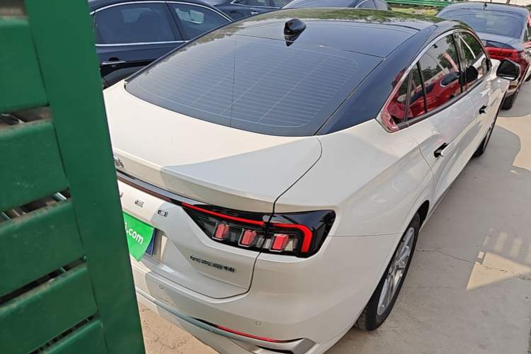 Used Ford Mondeo 2022 Restyled EcoBoost 245 Luxury Version Rear Right 45 Deg
