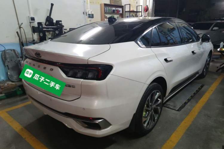 Used Ford Mondeo 2022 EcoBoost 245 Ultimate Model Rear Right 45 Deg