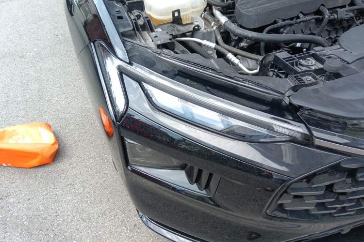 Used Ford Mondeo 2022 Restyled EcoBoost 245 Luxury Version Right Front Headlight