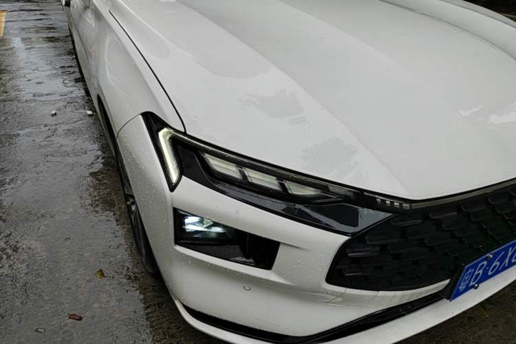 Used Ford Mondeo 2022 EcoBoost 245 Ultimate Model Right Front Headlight