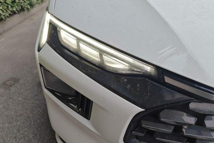 Used Ford Mondeo 2022 Restyled EcoBoost 245 Luxury Version Right Front Headlight