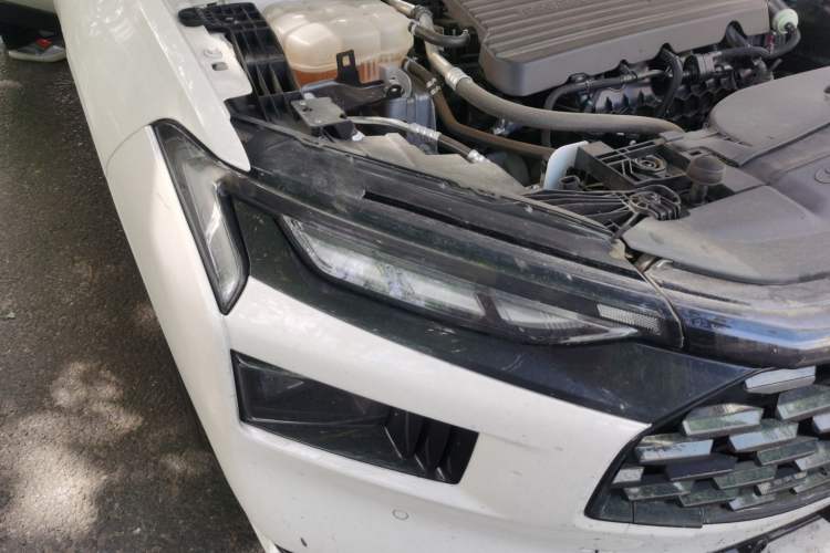 Used Ford Mondeo 2022 Facelifted EcoBoost 245 Ultimate Edition Right Front Headlight