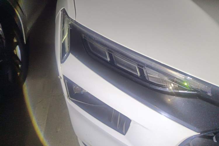 Used Ford Mondeo 2022 Restyled EcoBoost 245 Luxury Version Right Front Headlight