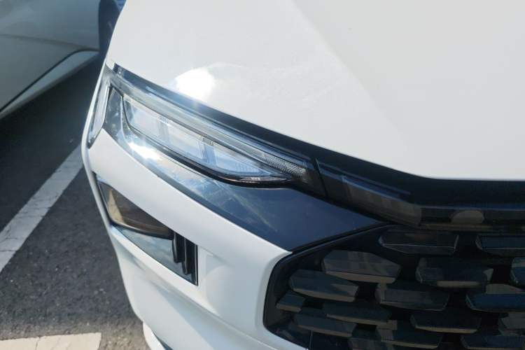 Used Ford Mondeo 2022 EcoBoost 245 Luxury Model Right Front Headlight