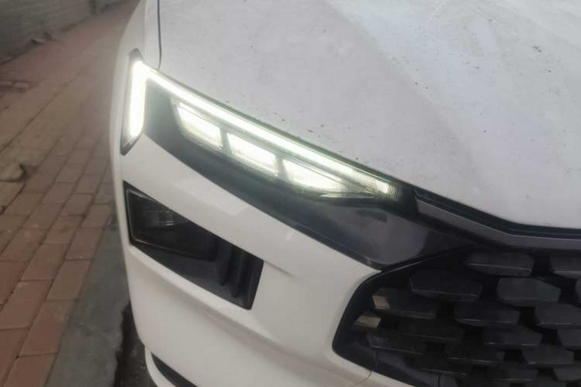 Used Ford Mondeo 2022 Restyled EcoBoost 245 Luxury Version Right Front Headlight