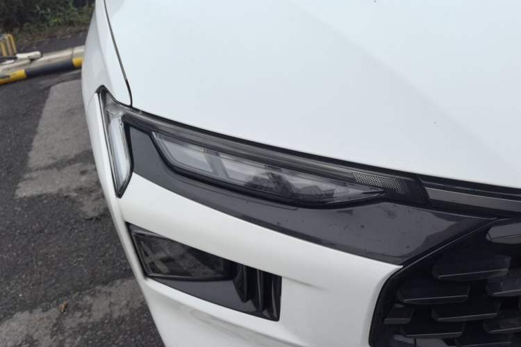 Used Ford Mondeo 2022 Restyled EcoBoost 245 Luxury Version Right Front Headlight