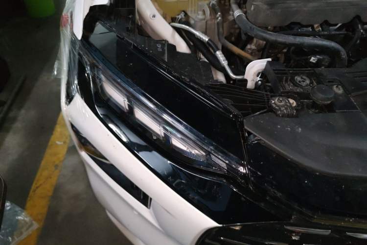 Used Ford Mondeo 2022 EcoBoost 245 Ultimate Model Right Front Headlight