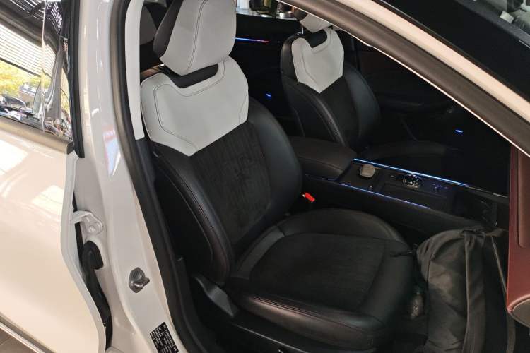 Used Ford Mondeo 2022 Restyled EcoBoost 245 Luxury Version Right Front Seat