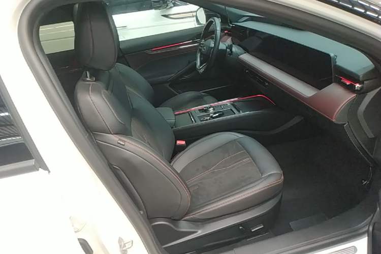Used Ford Mondeo 2022 Facelifted EcoBoost 245 Ultimate Edition Right Front Seat