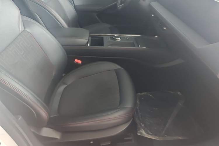 Used Ford Mondeo 2022 Restyled EcoBoost 245 Luxury Version Right Front Seat