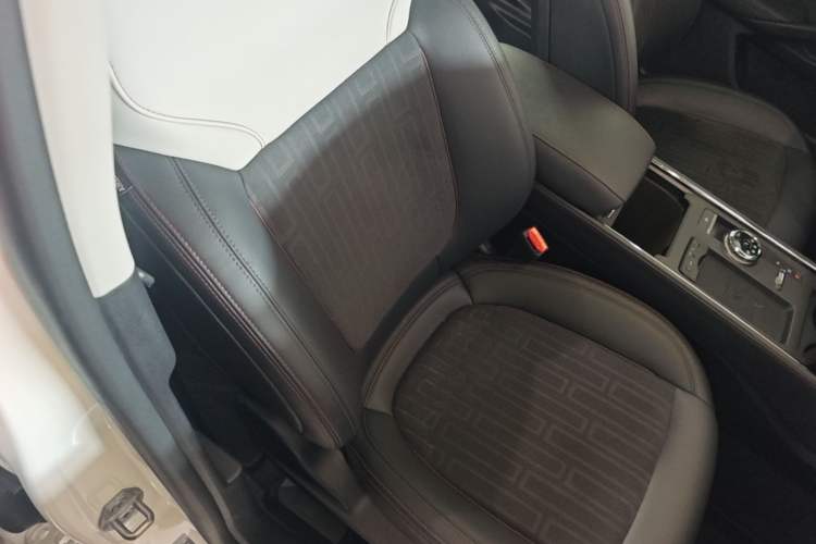 Used Ford Mondeo 2022 Restyled EcoBoost 245 Luxury Version Right Front Seat
