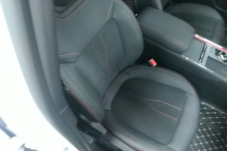 Used Ford Mondeo 2022 Facelifted EcoBoost 245 Ultimate Edition Right Front Seat