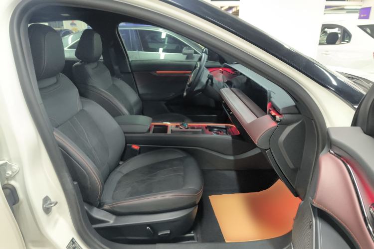 Used Ford Mondeo 2022 Facelifted EcoBoost 245 Ultimate Edition Right Front Seat