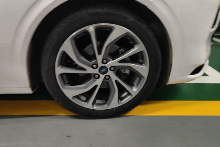 Used Ford Mondeo 2022 EcoBoost 245 Ultimate Model Right Front Wheel Hub
