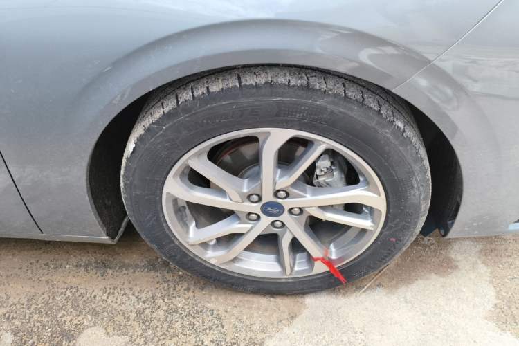 Used Ford Mondeo 2022 EcoBoost 245 Luxury Model Right Front Wheel Hub
