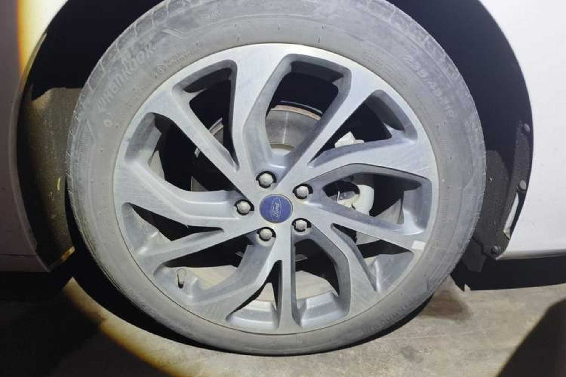 Used Ford Mondeo 2022 EcoBoost 245 Ultimate Model Right Front Wheel Hub