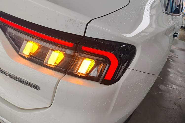 Used Ford Mondeo 2022 Restyled EcoBoost 245 Luxury Version Right Rear Taillight