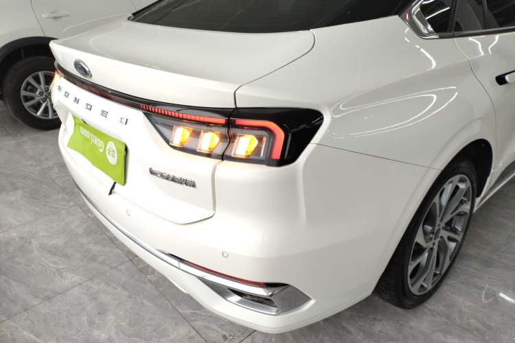 Used Ford Mondeo 2022 EcoBoost 245 Ultimate Model Right Rear Taillight