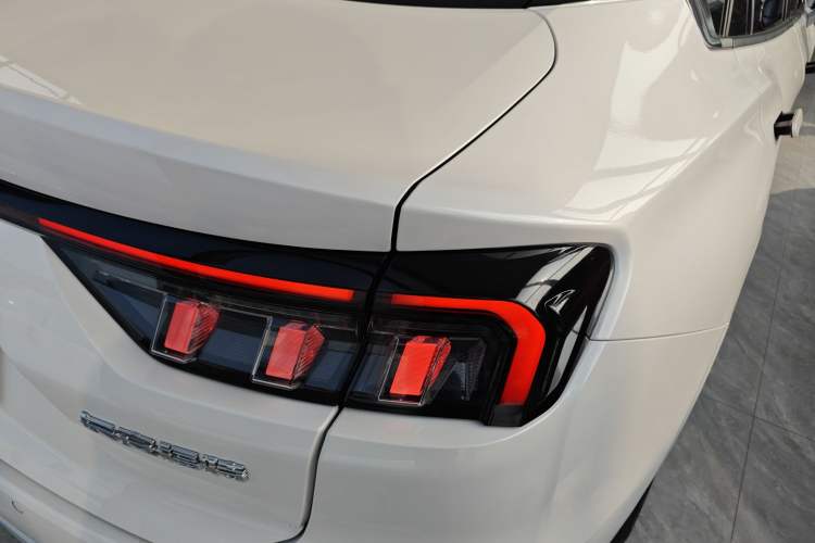 Used Ford Mondeo 2022 Restyled EcoBoost 245 Luxury Version Right Rear Taillight