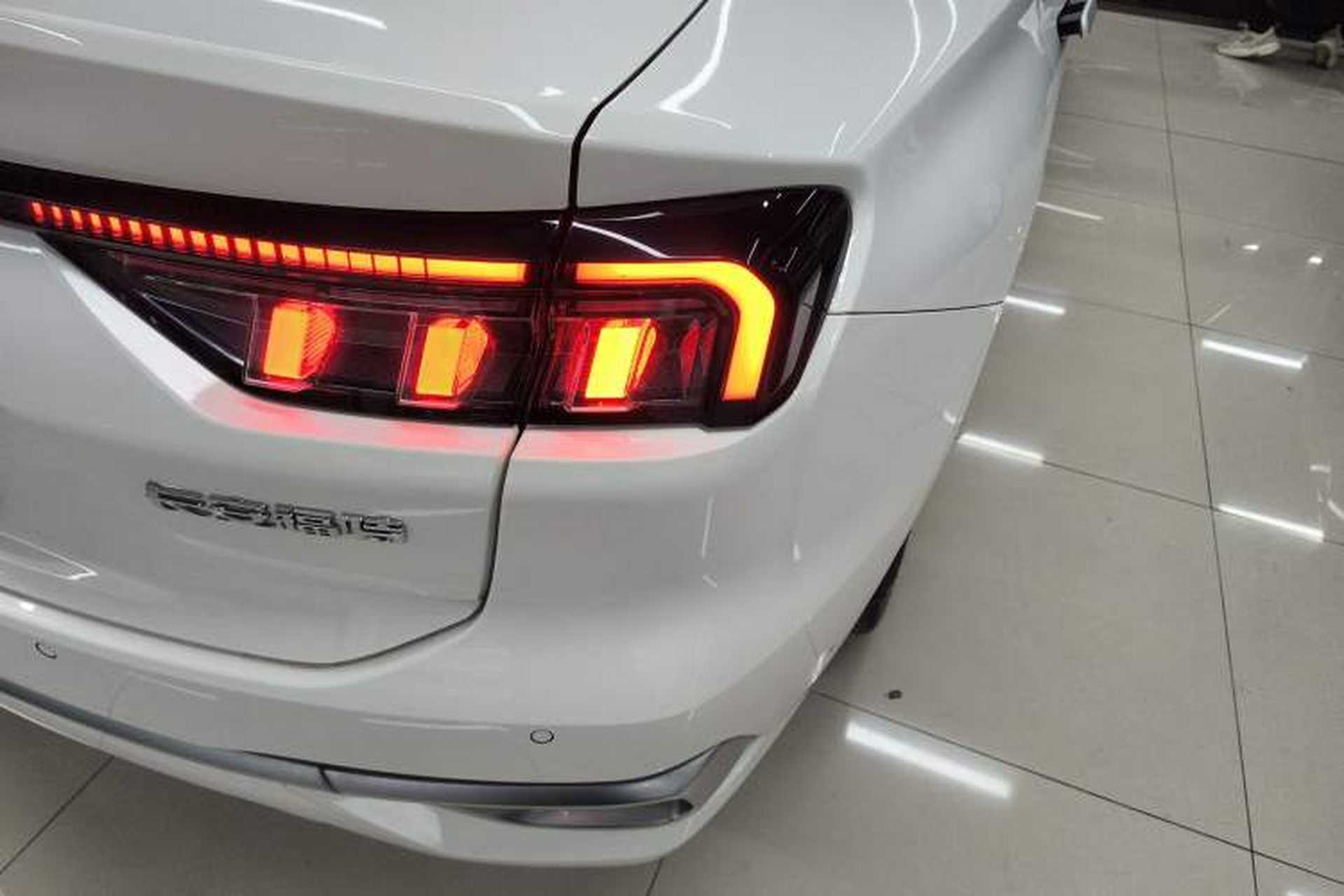 Used Ford Mondeo 2022 Facelifted EcoBoost 245 Ultimate Edition Right Rear Taillight