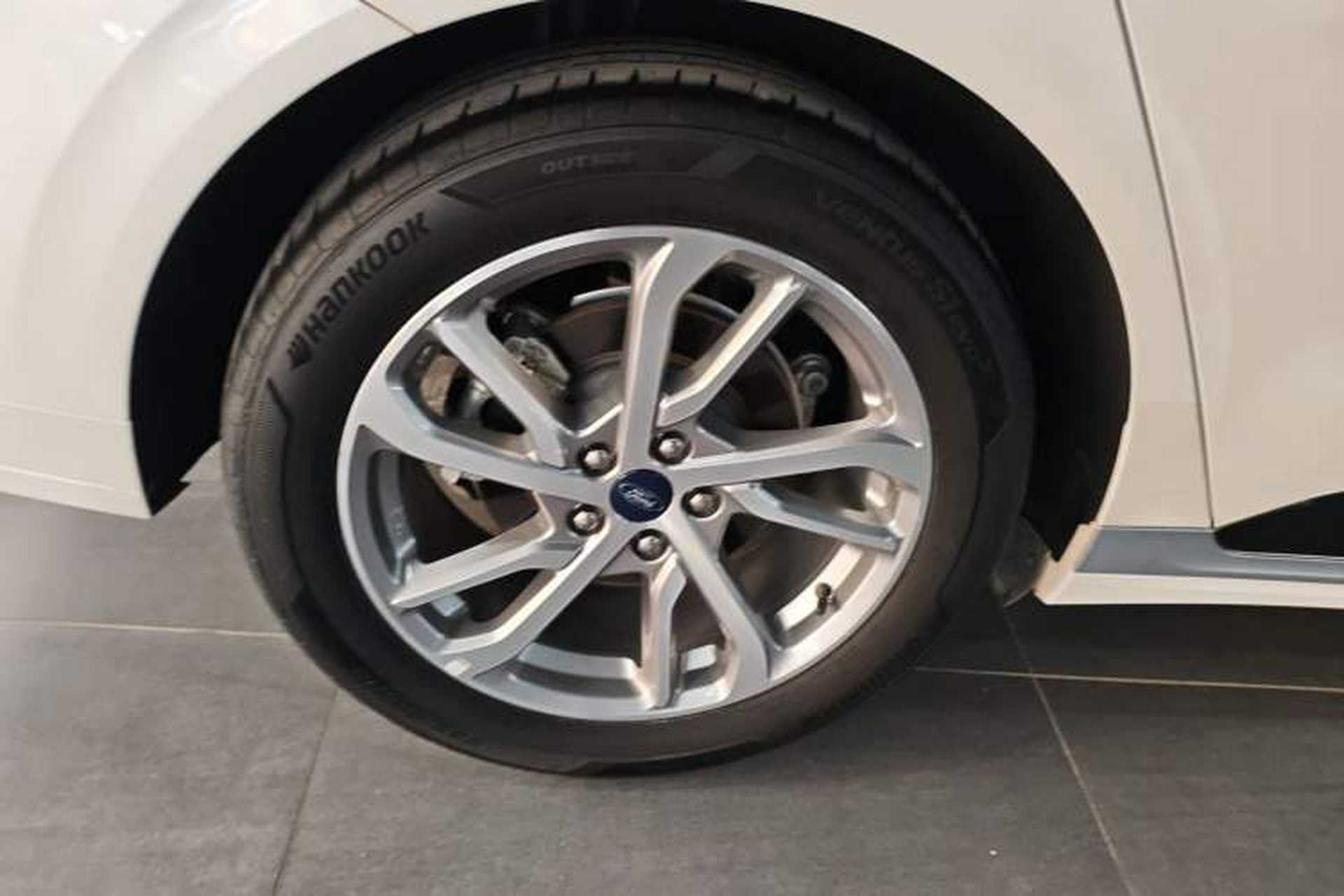Used Ford Mondeo 2022 Restyled EcoBoost 245 Luxury Version Right Rear Wheel Hub