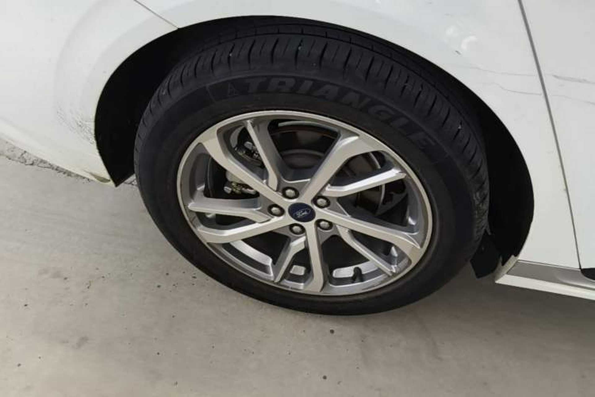 Used Ford Mondeo 2022 Restyled EcoBoost 245 Luxury Version Right Rear Wheel Hub