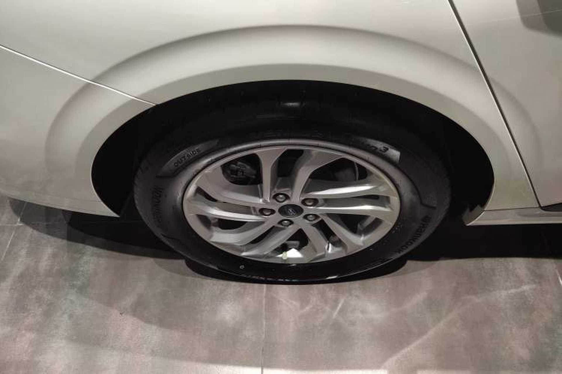 Used Ford Mondeo 2022 Facelifted EcoBoost 245 Fashion Edition Right Rear Wheel Hub