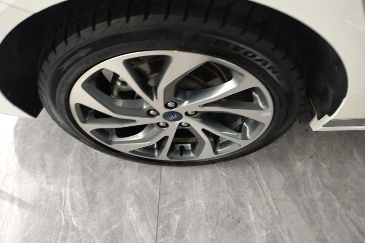 Used Ford Mondeo 2022 EcoBoost 245 Ultimate Model Right Rear Wheel Hub