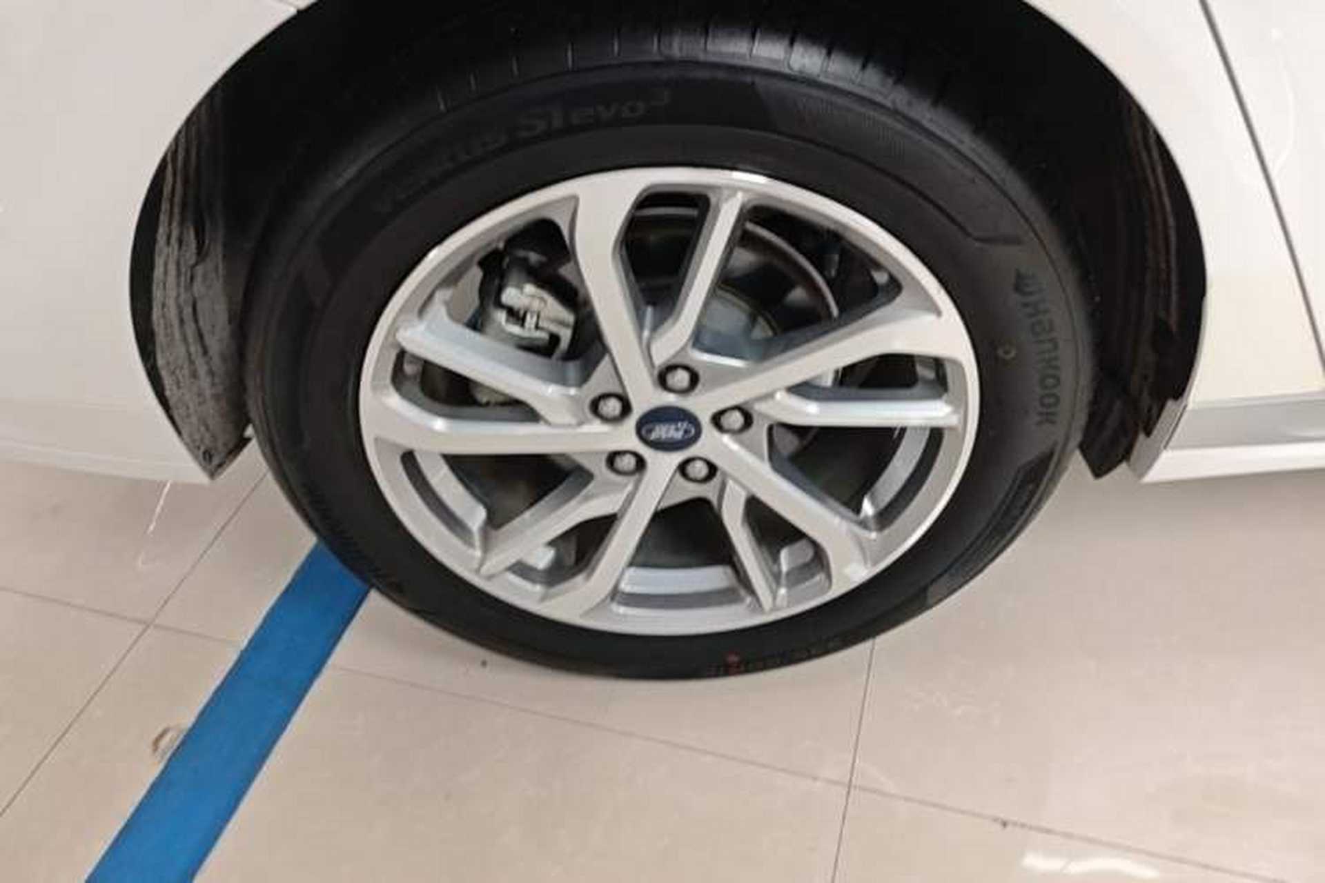 Used Ford Mondeo 2022 EcoBoost 245 Luxury Model Right Rear Wheel Hub