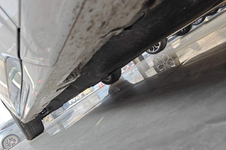 Used Ford Mondeo 2022 Restyled EcoBoost 245 Luxury Version Right Side Sill