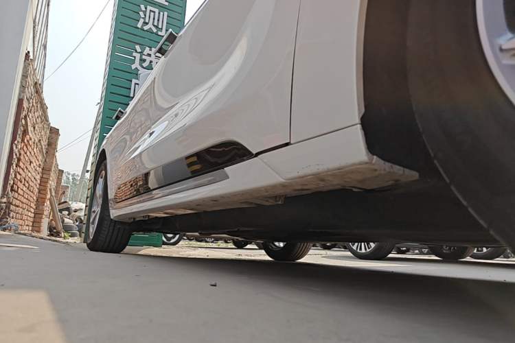 Used Ford Mondeo 2022 Restyled EcoBoost 245 Luxury Version Right Side Sill