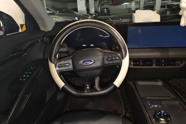 Used Ford Mondeo 2022 EcoBoost 245 Luxury Model Steering Wheel