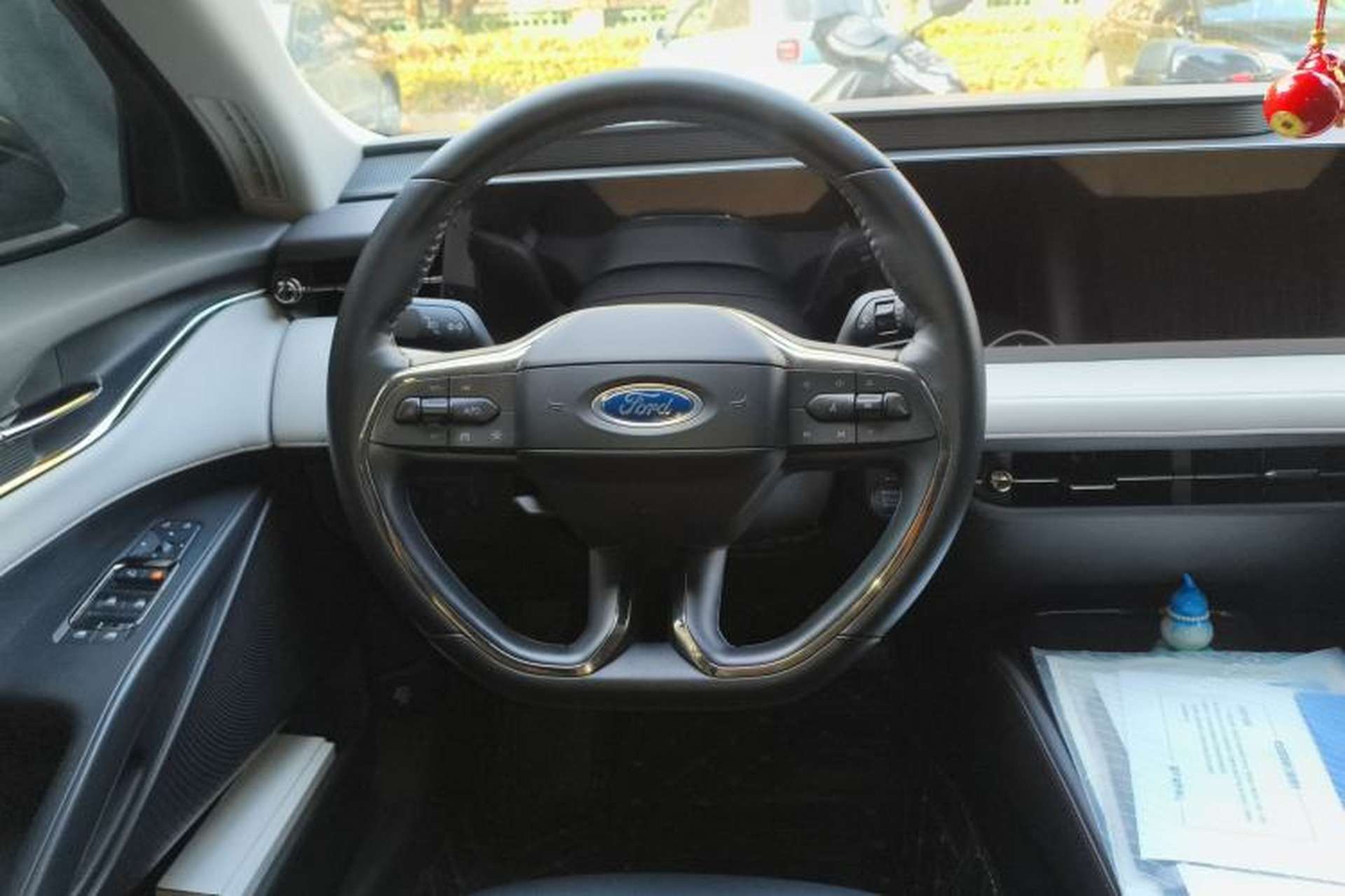 Used Ford Mondeo 2022 EcoBoost 245 Luxury Model Steering Wheel