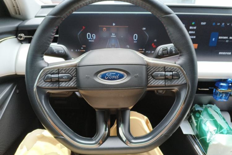Used Ford Mondeo 2022 EcoBoost 245 Luxury Model Steering Wheel