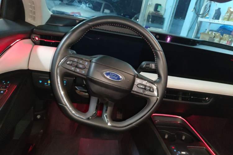 Used Ford Mondeo 2022 EcoBoost 245 Ultimate Model Steering Wheel