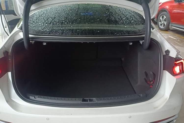 Used Ford Mondeo 2022 Restyled EcoBoost 245 Luxury Version Trunk