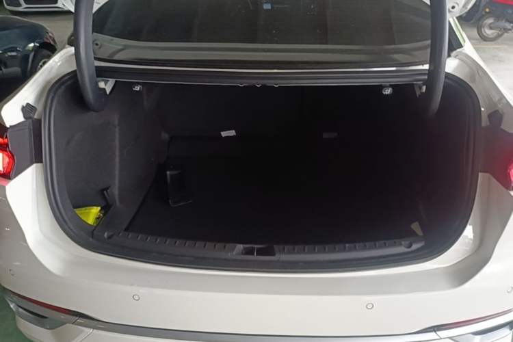Used Ford Mondeo 2022 Restyled EcoBoost 245 Luxury Version Trunk