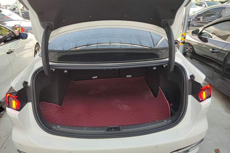 Used Ford Mondeo 2022 Restyled EcoBoost 245 Luxury Version Trunk